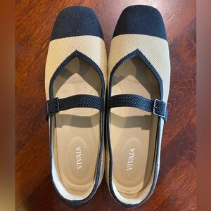 Vivaia sqaure toe Ballet style Mary Jane’s size 39 (8)